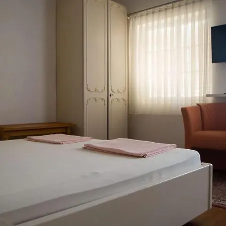 And By The Sea Molunat, Dubrovnik - 17143 Guest house